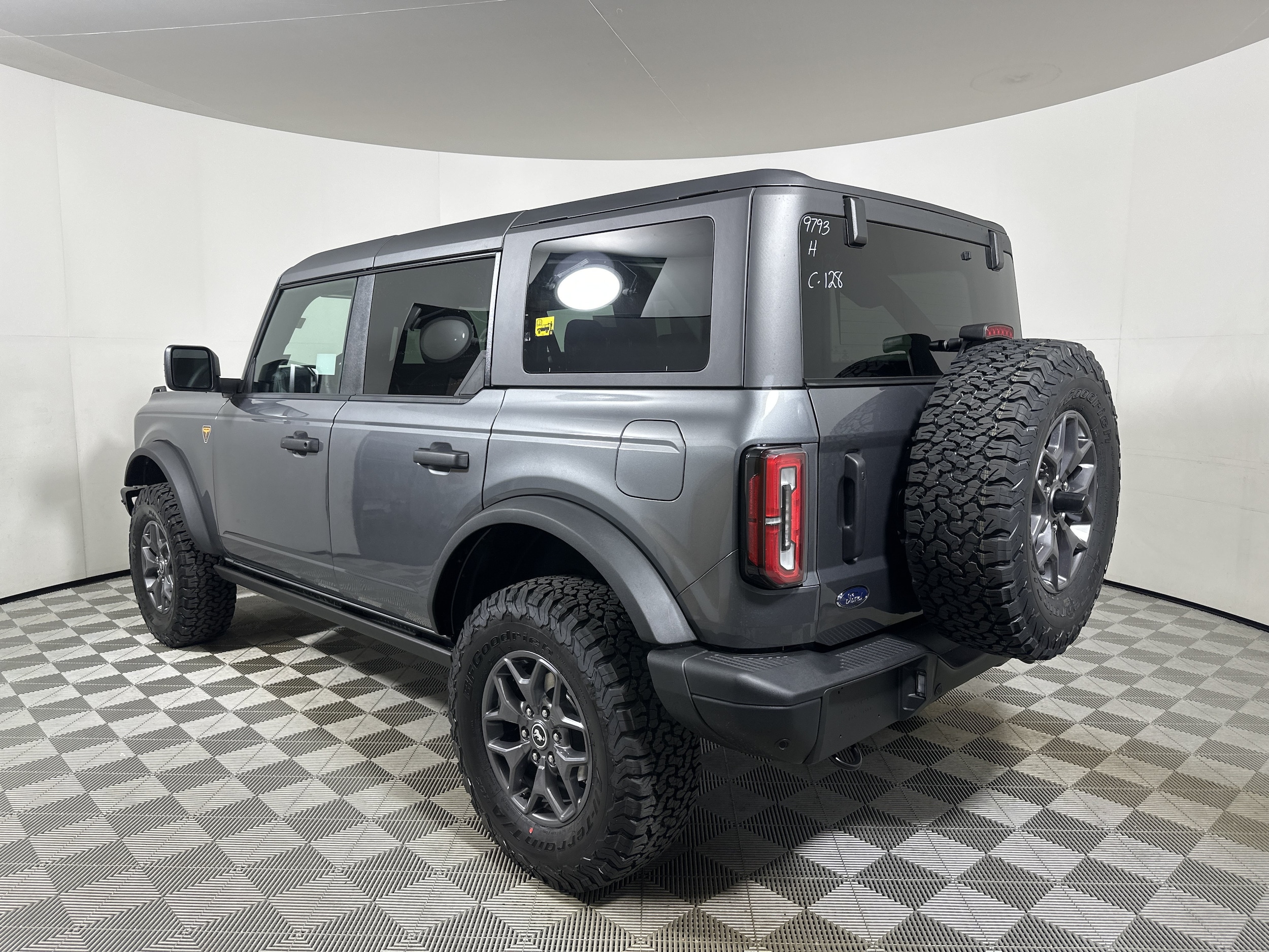 2025 Ford Bronco 4-Door Badlands - Photo 5