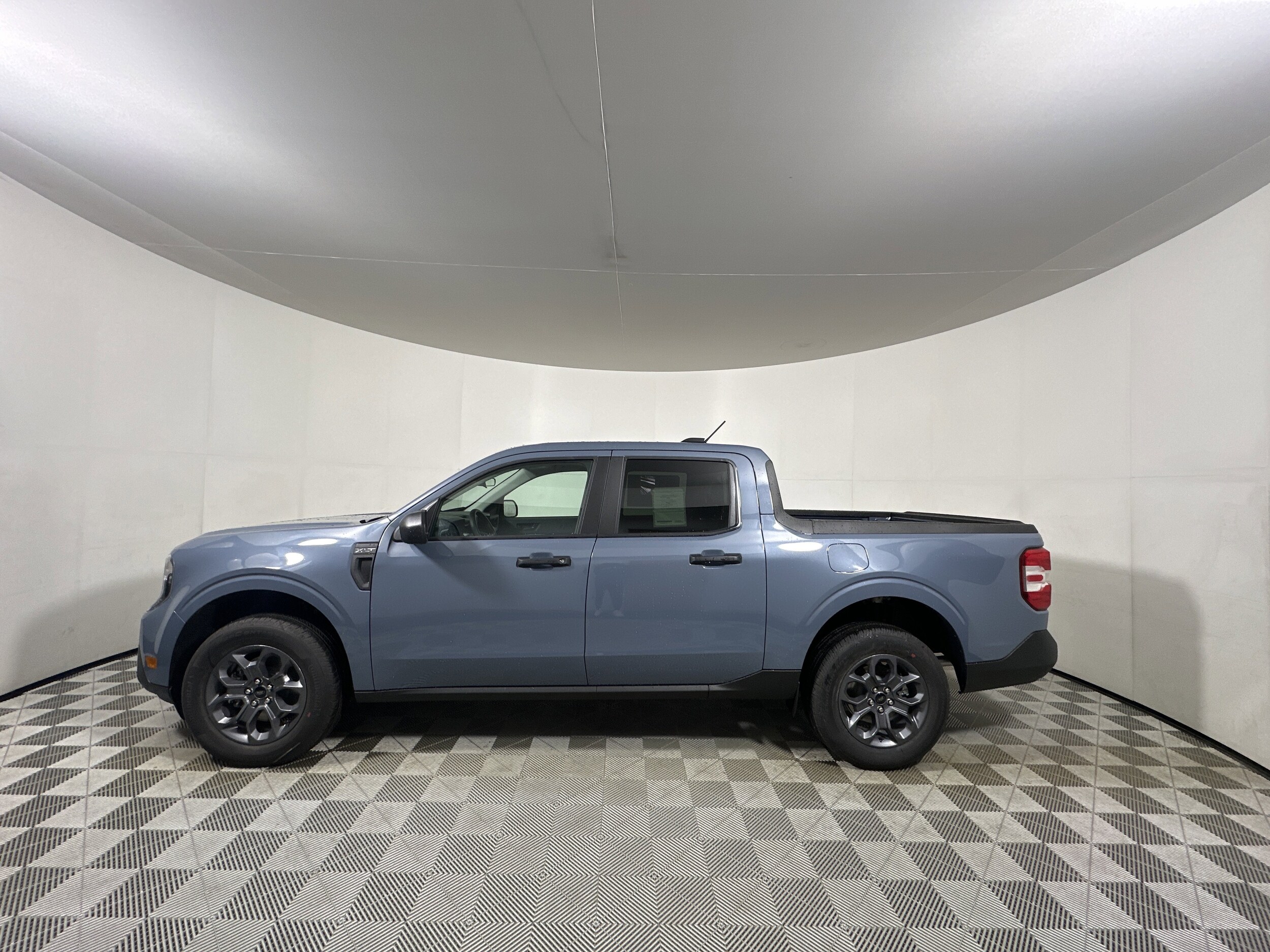 2025 Ford Maverick XLT photo 3