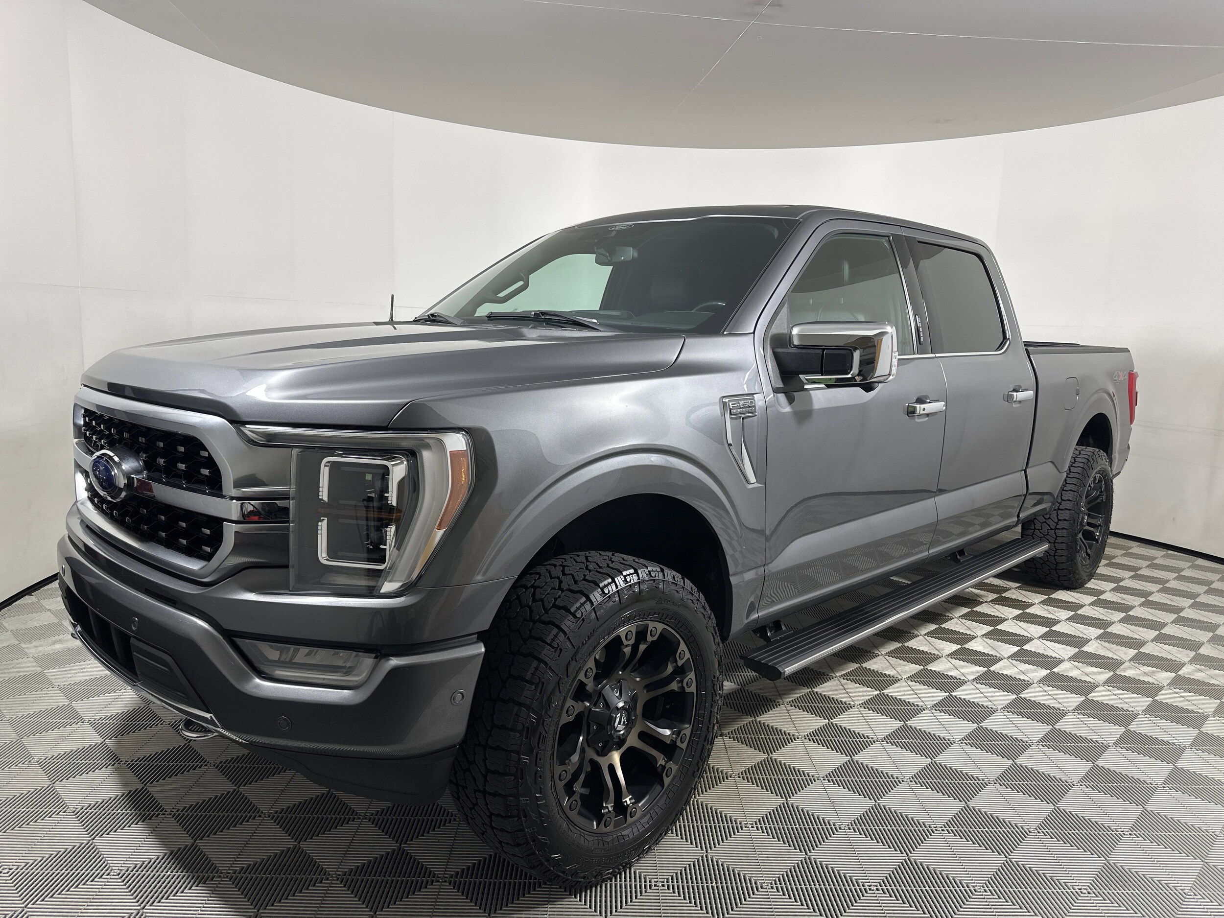 2021 Ford F-150 Platinum photo 3