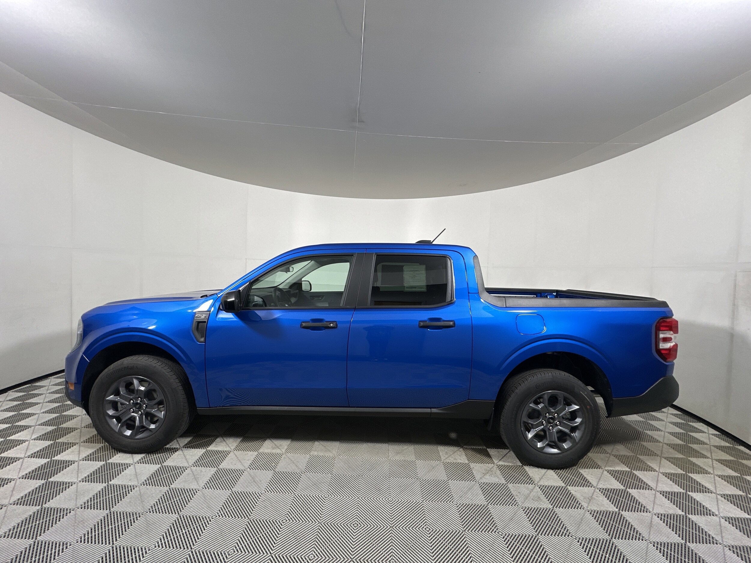 2025 Ford Maverick XLT photo 3