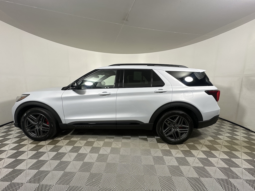 New 2026 Ford Explorer ST SUV