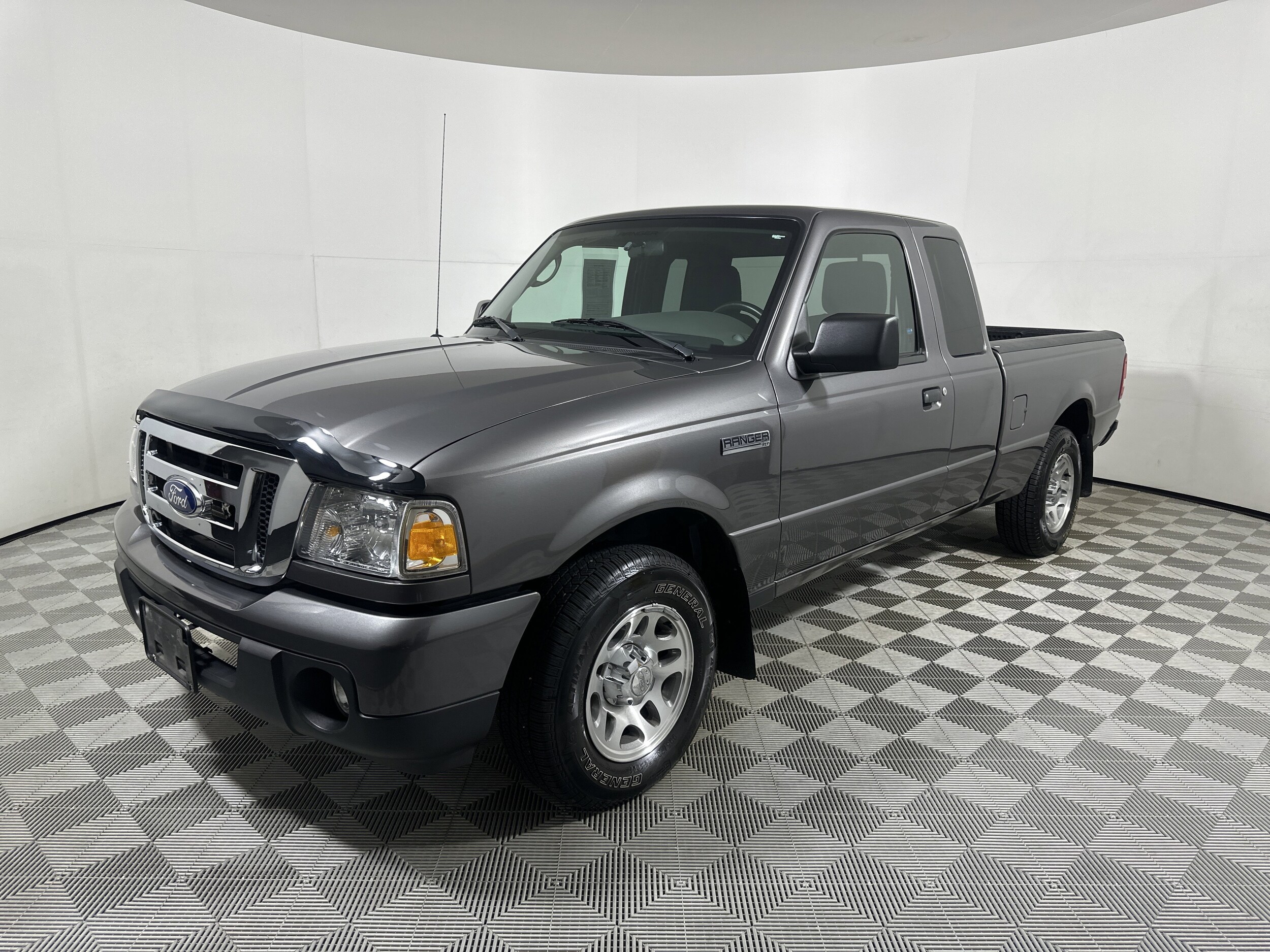 2011 Ford Ranger XLT photo 3