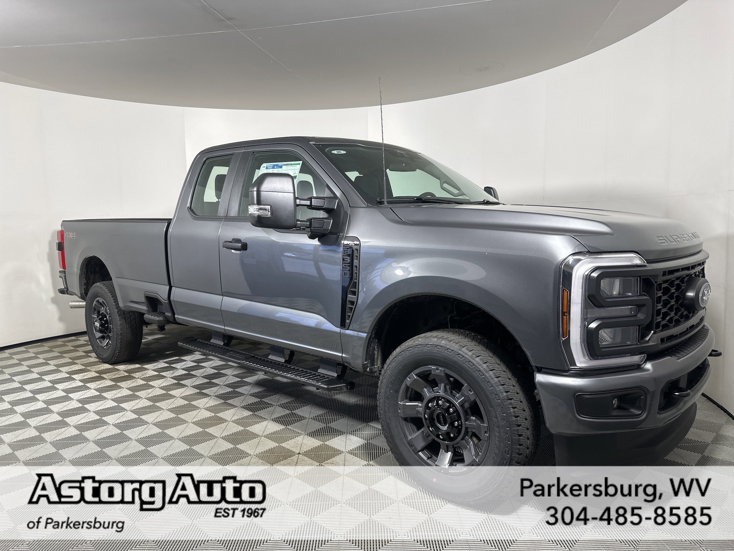 2026 Ford F-350 Super Duty XL's photo