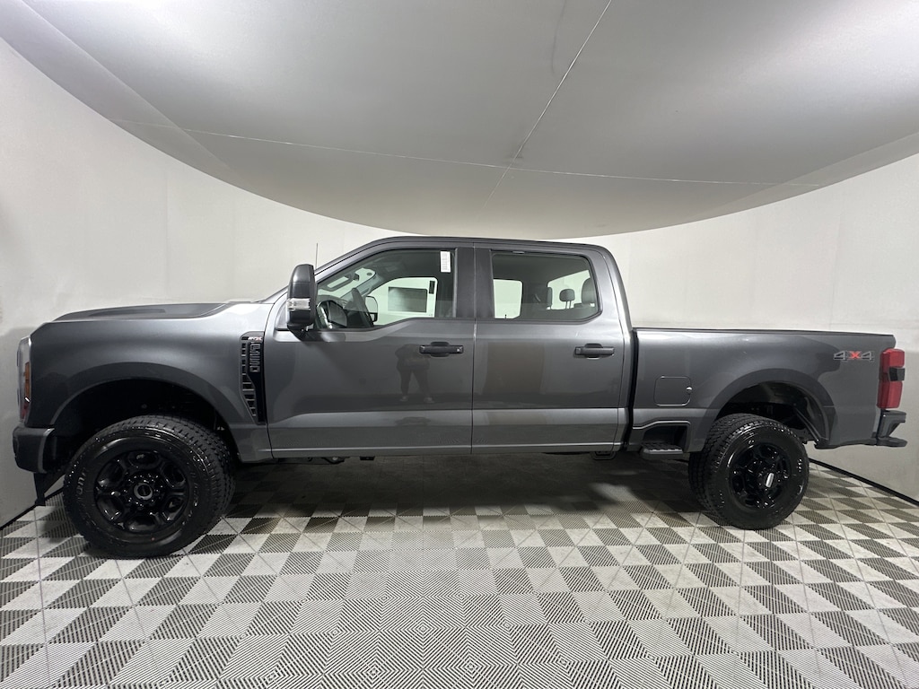 New 2026 Ford F-250 Truck Crew Cab