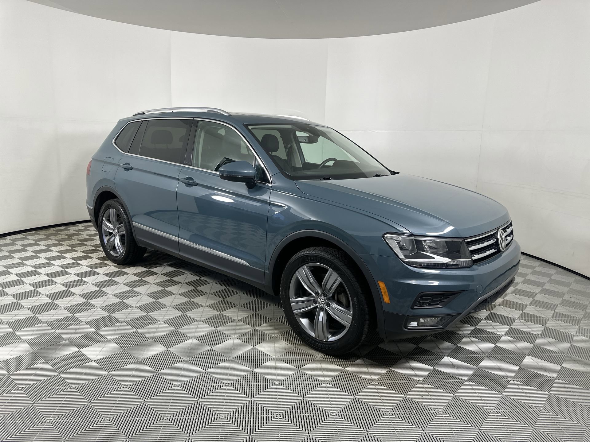 Used 2021 Volkswagen Tiguan SEL with VIN 3VV2B7AXXMM041814 for sale in Parkersburg, WV