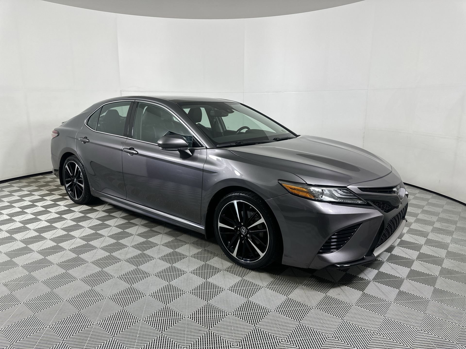 Used 2019 Toyota Camry XSE with VIN 4T1B61HK9KU753231 for sale in Parkersburg, WV