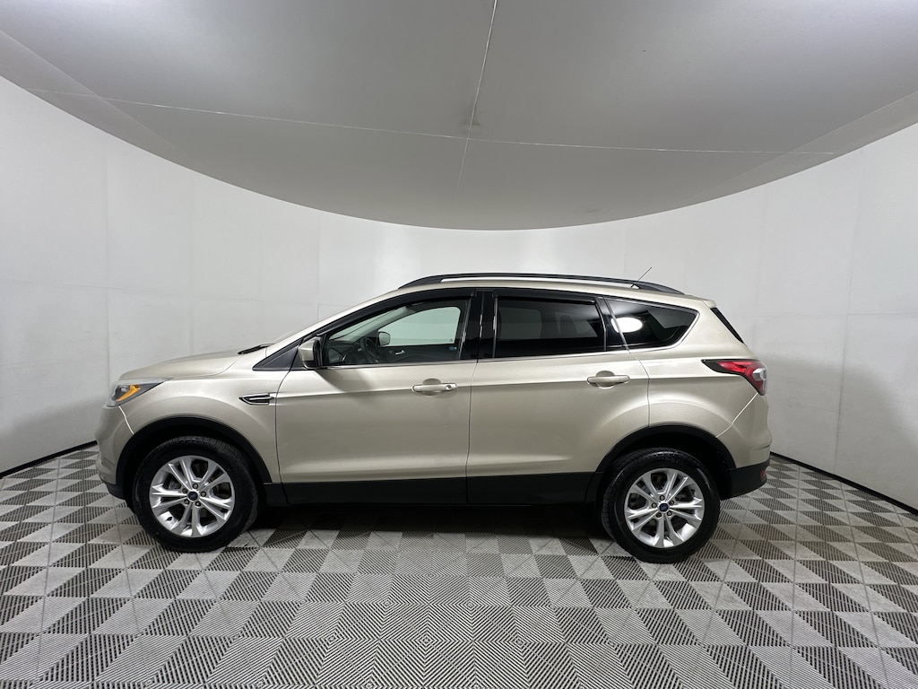 Used 2017 Ford Escape SE SUV