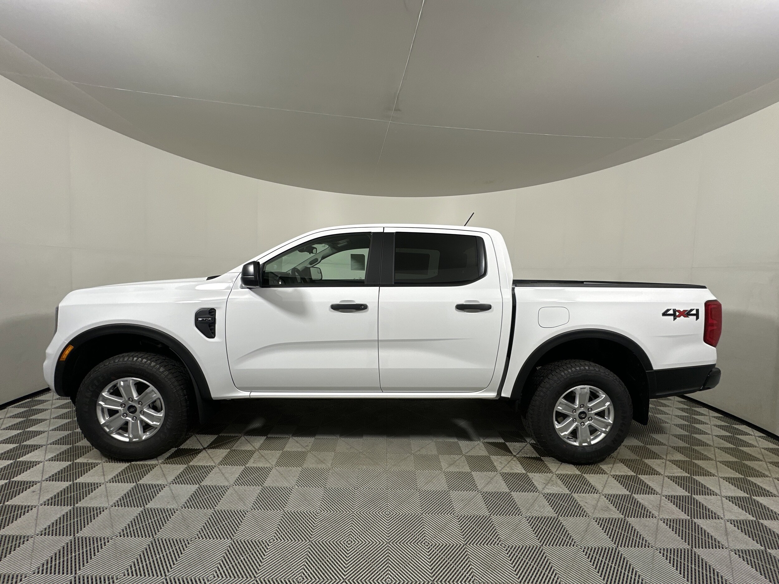 2025 Ford Ranger XL photo 4