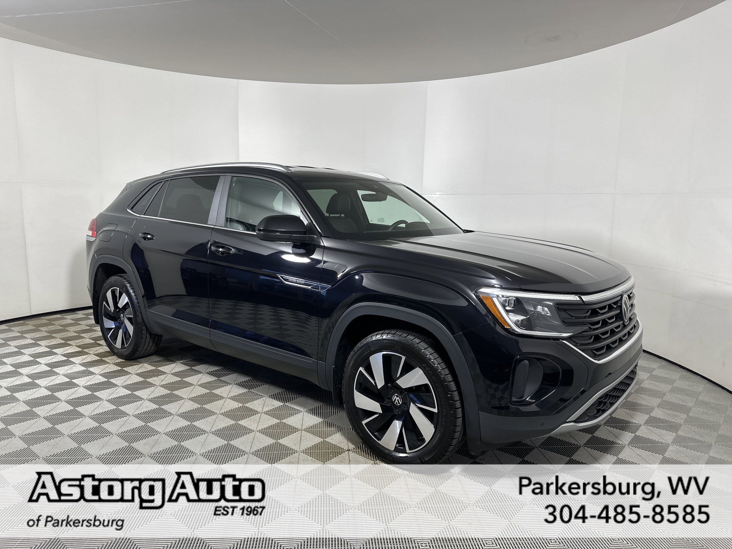 2024 Volkswagen Atlas Cross Sport SE w/Tech