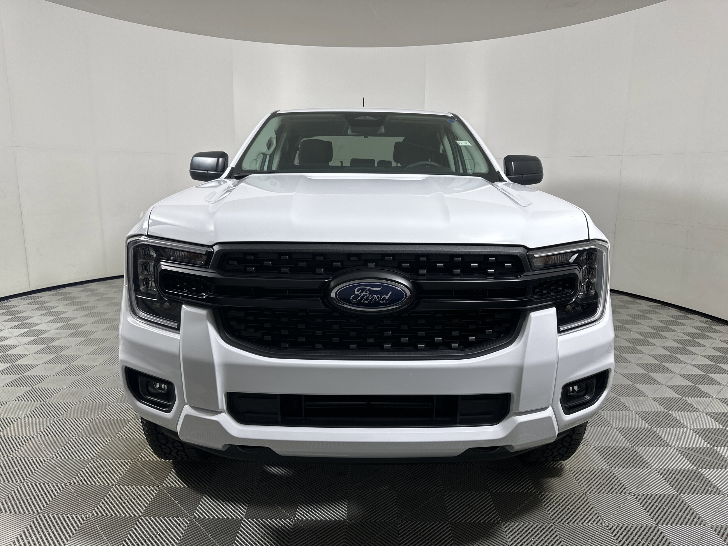 2025 Ford Ranger XL photo 2