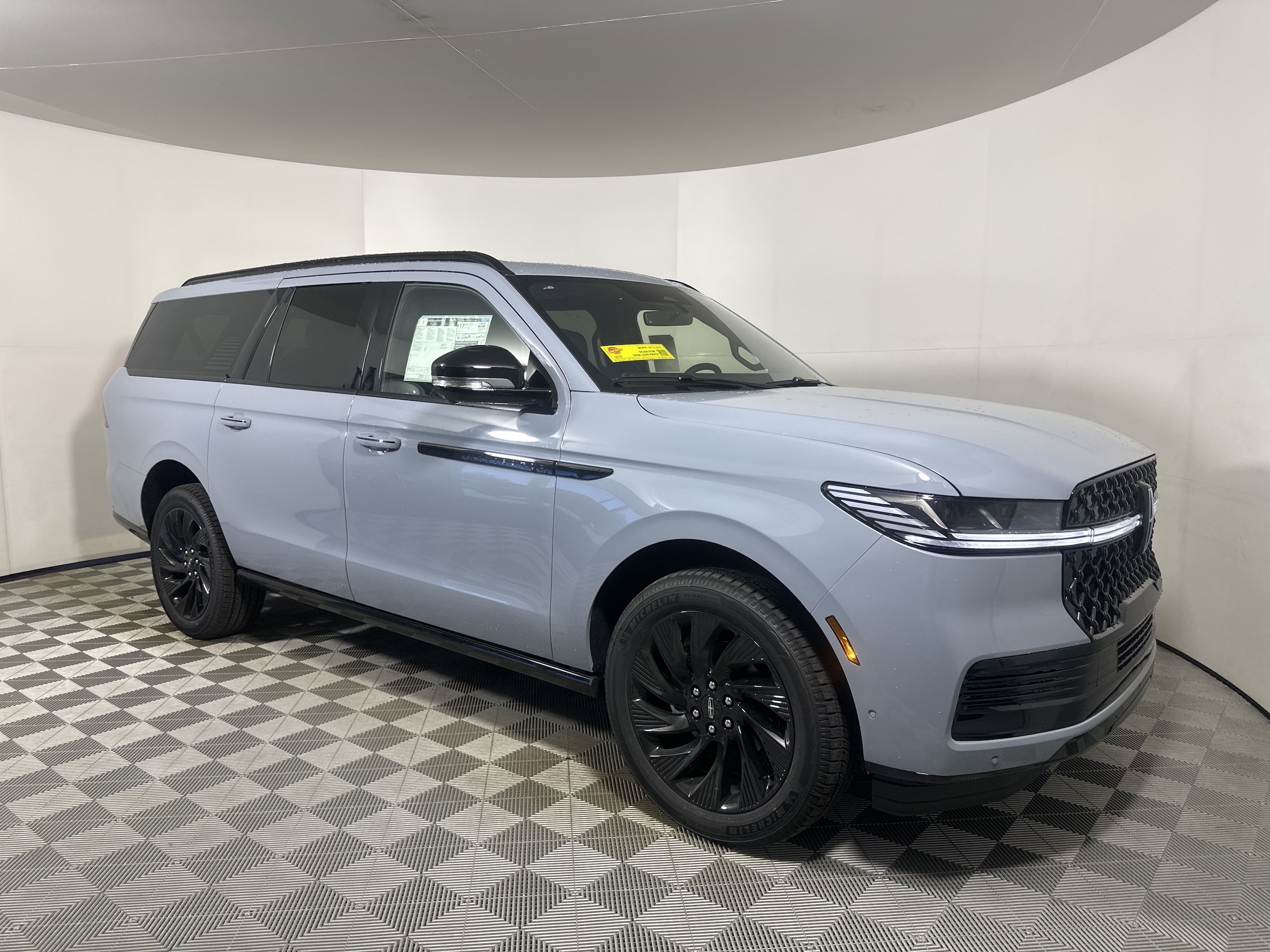 2025 Lincoln Navigator Reserve L's photo