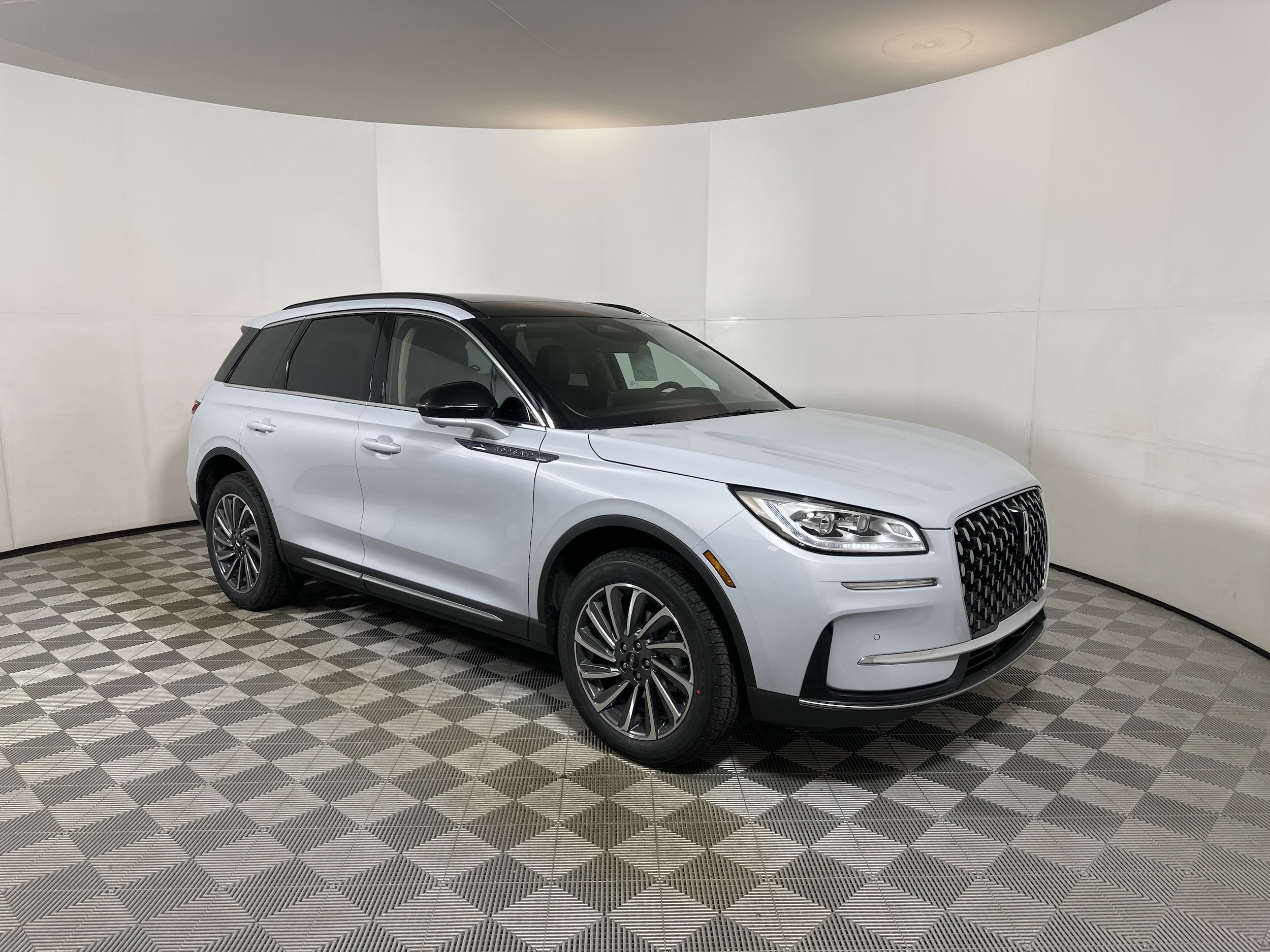 2026 Lincoln Corsair Reserve's photo