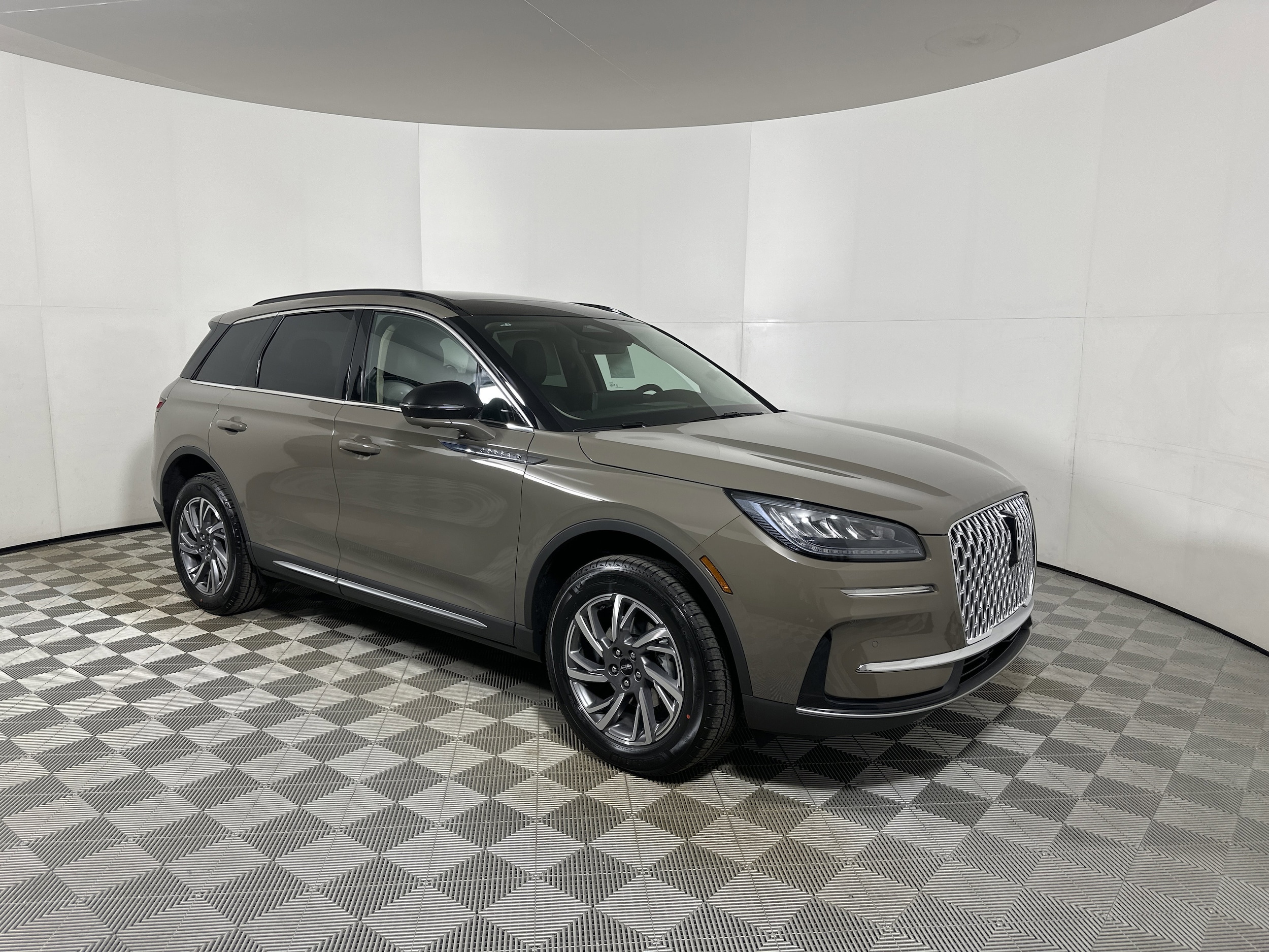 2026 Lincoln Corsair Premiere's photo