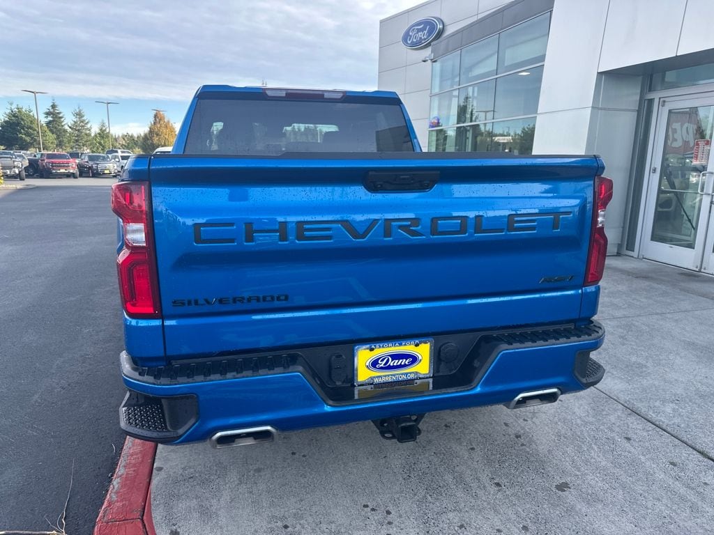 2023 Chevrolet Silverado 1500 RST photo 3