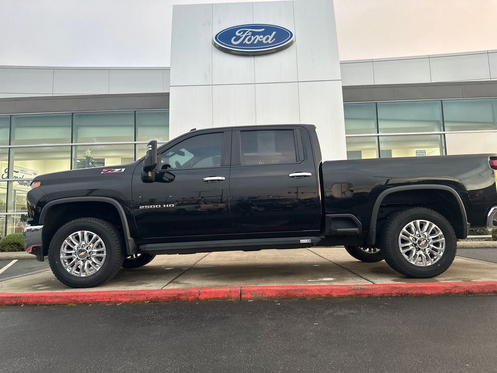 2022 Chevrolet Silverado 2500HD LT's photo
