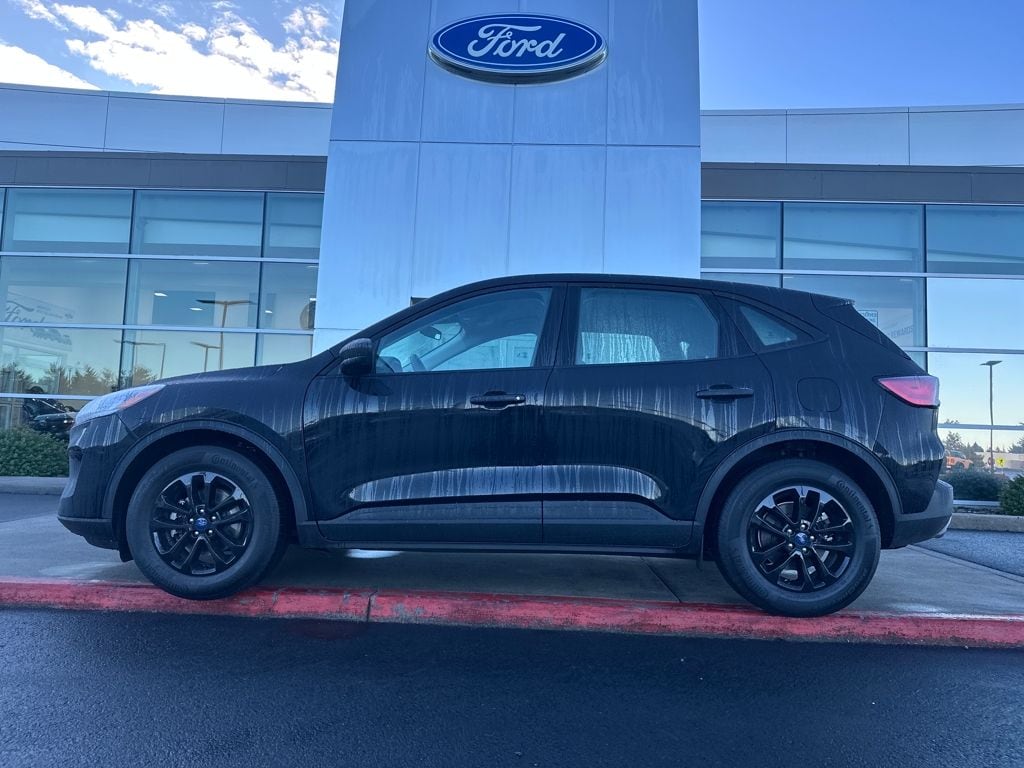 2022 Ford Escape S