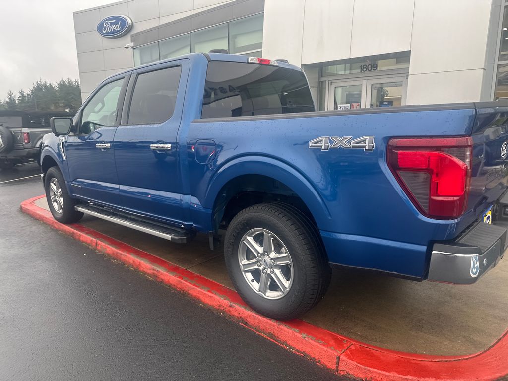 2024 Ford F-150 XLT photo 2