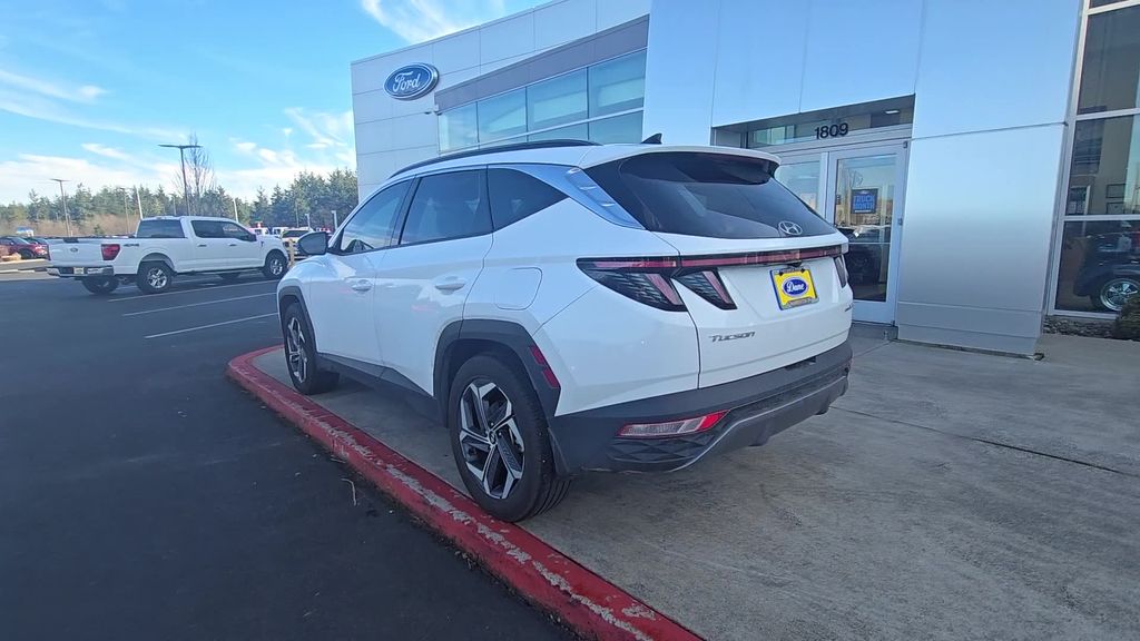 2024 Hyundai Tucson Hybrid Limited photo 3