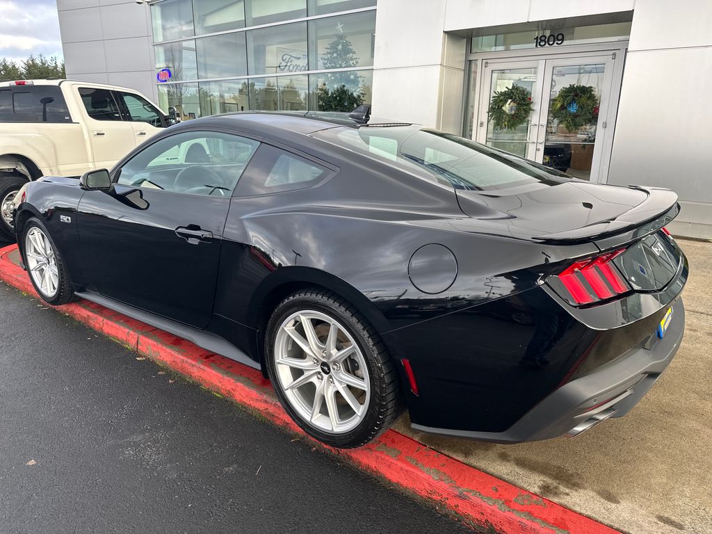 2024 Ford Mustang GT Premium photo 2