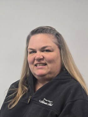 Staff member Heidi Hougham from ID_320d8b