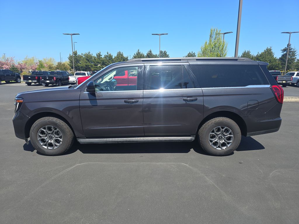 2025 Ford Expedition Active MAX 4x4's photo