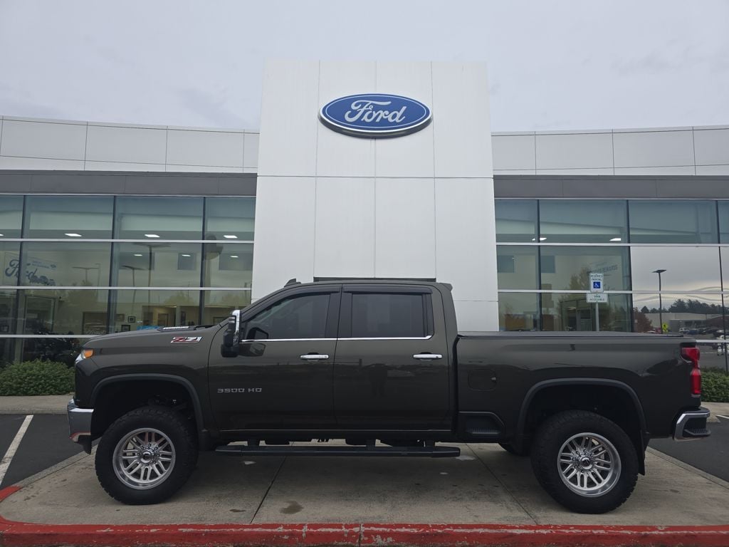 2022 Chevrolet Silverado 3500HD LTZ's photo