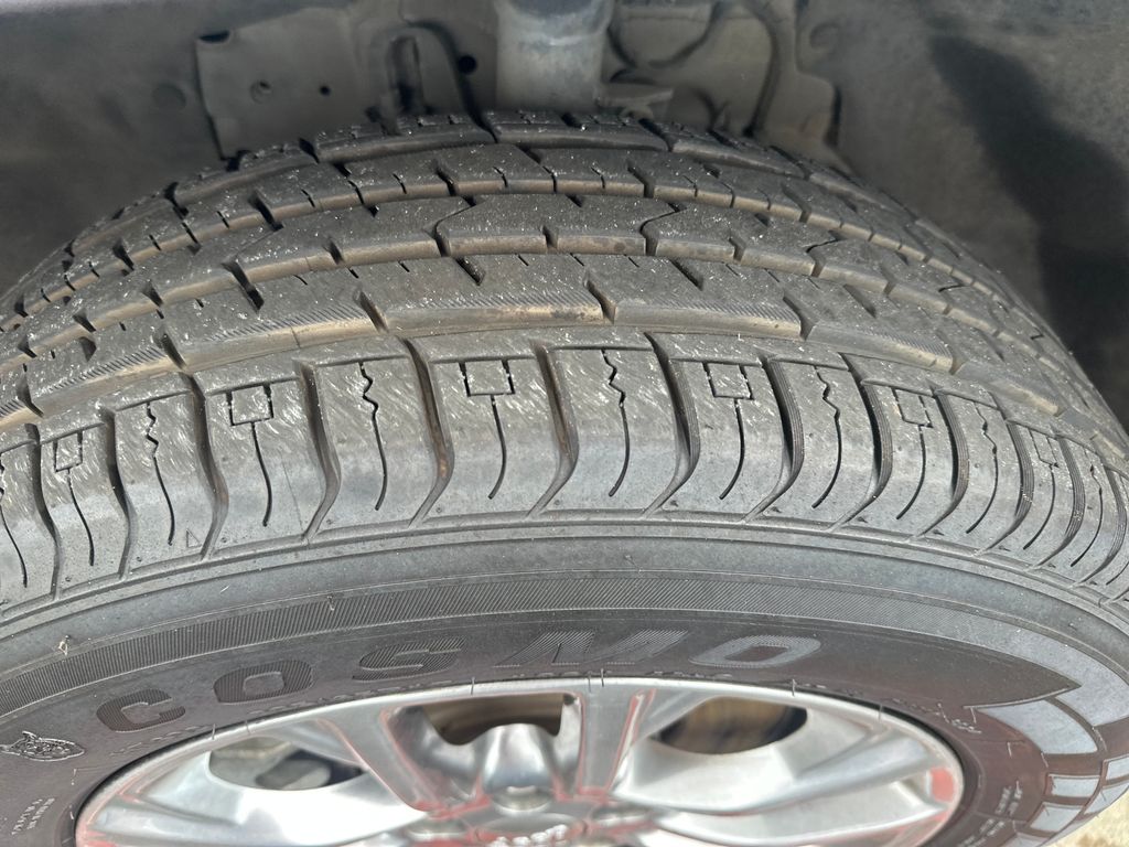 2021 Jeep Cherokee Latitude Lux - Photo 23