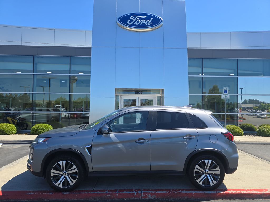 2021 Mitsubishi Outlander Sport 2.0 SE AWC CVT's photo