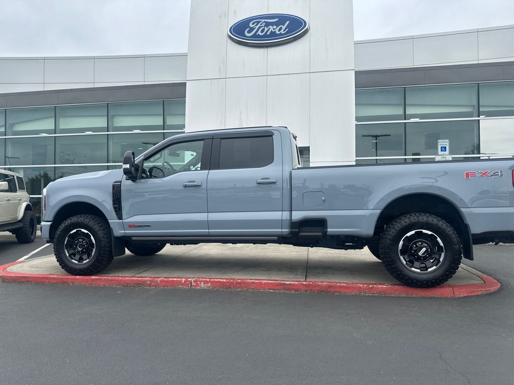 2026 Ford F-350 Platinum 4x4 Crew Cab 8' Box SRW's photo