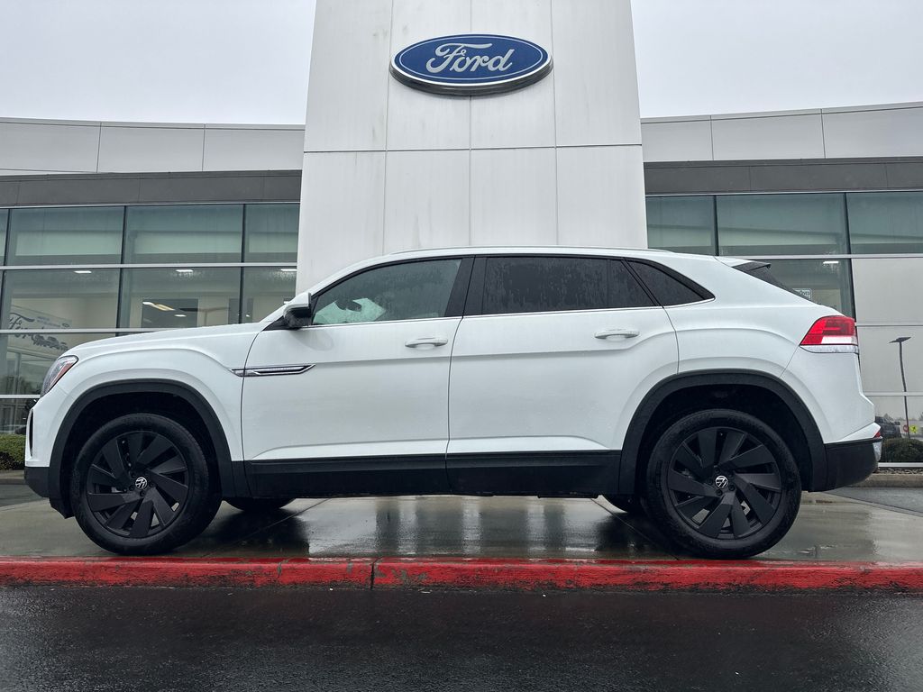 2024 Volkswagen Atlas Cross Sport SE w/Tech