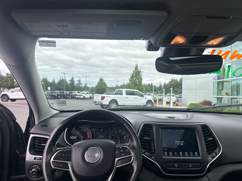 2021 Jeep Cherokee Latitude Lux - Photo 12