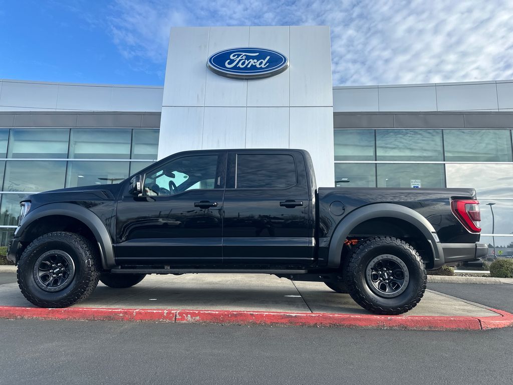 2023 Ford F-150 Raptor 4x4 SuperCrew 145 in's photo