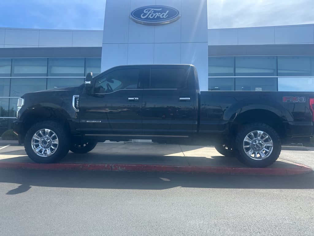 2020 Ford F-350 Limited 4x4 Crew Cab 160 in SRW's photo
