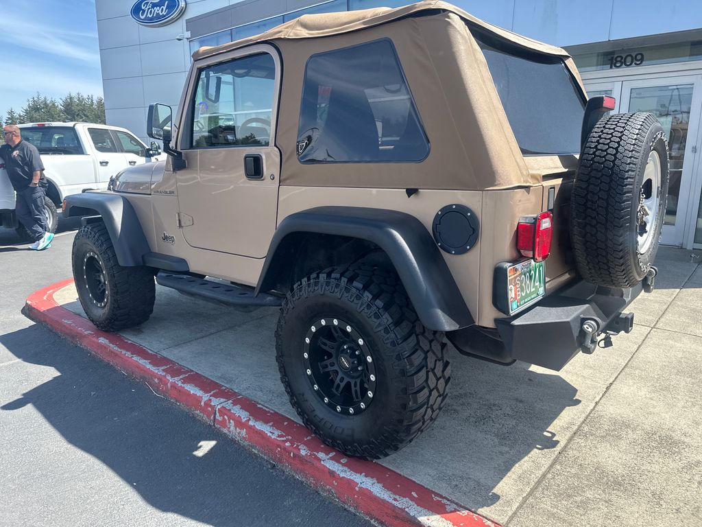 Used 2000 Jeep Wrangler SE with VIN 1J4FA29P8YP723952 for sale in Warrenton, OR