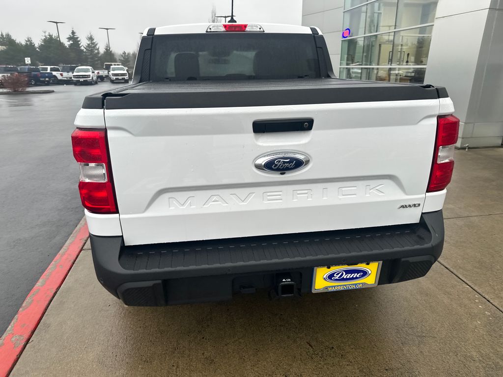 2024 Ford Maverick XLT photo 2