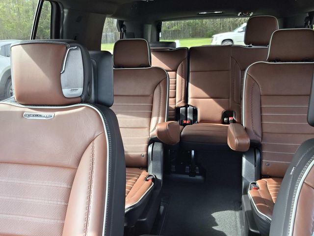 2024 GMC Yukon Denali Ultimate - Photo 25