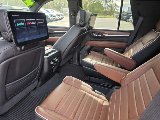 2024 GMC Yukon Denali Ultimate - Photo 11