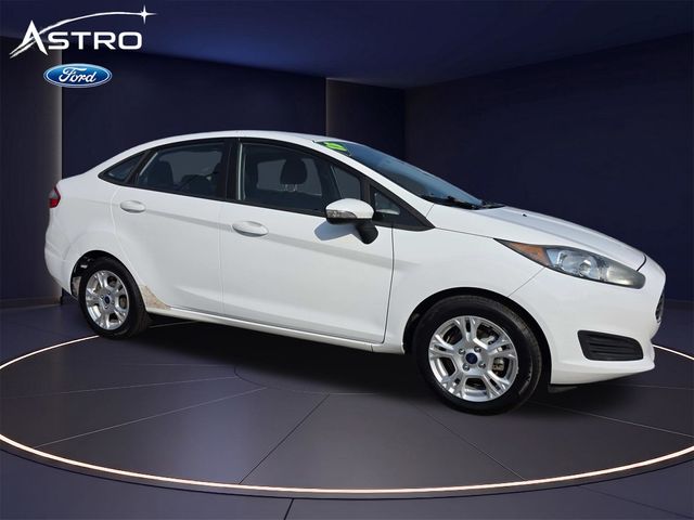 Used 2015 Ford Fiesta SE with VIN 3FADP4BJ2FM122882 for sale in D'iberville, MS
