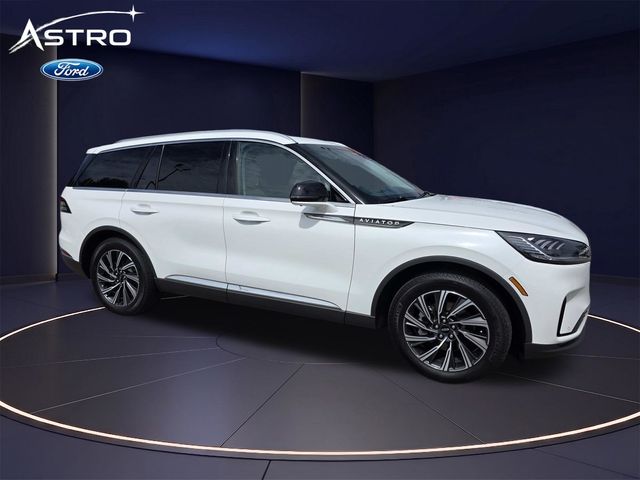2025 Lincoln Aviator Premiere RWD's photo