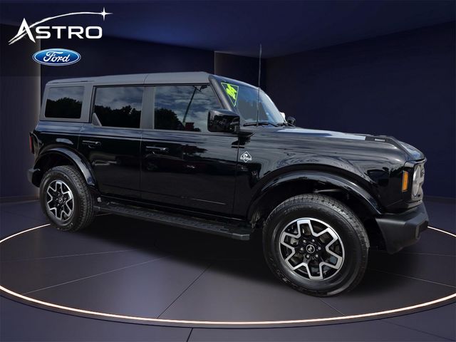 2024 Ford Bronco Outer Banks 4x4's photo