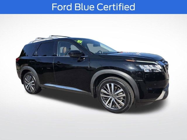 2022 Nissan Pathfinder Platinum