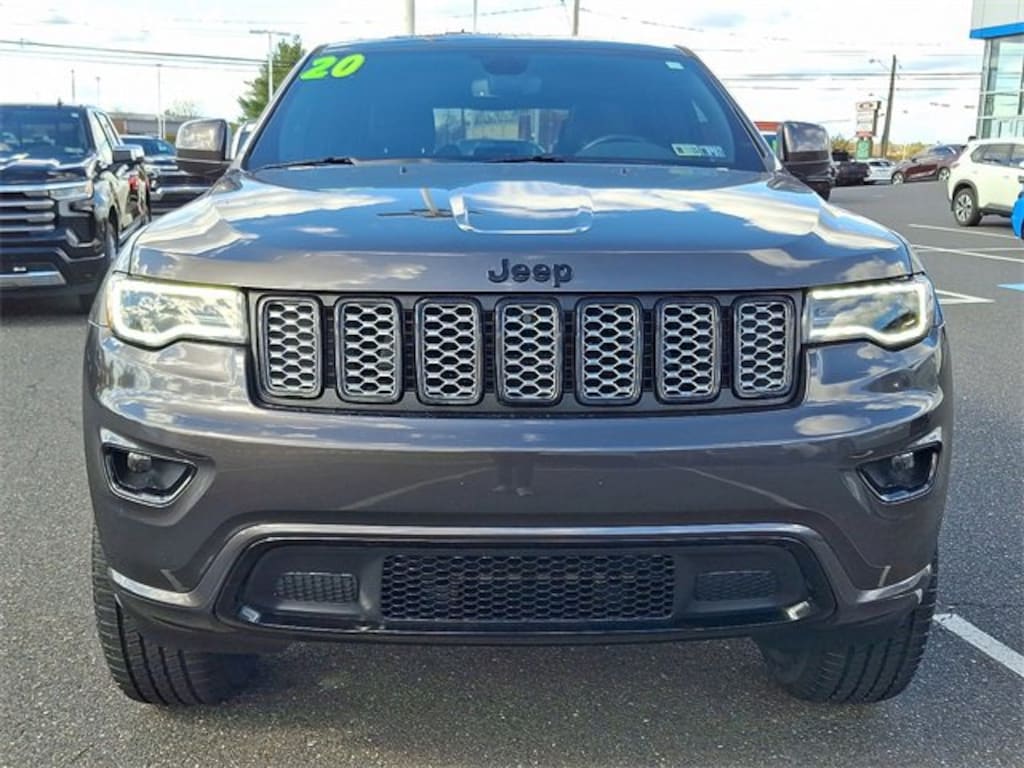Used 2020 Jeep Grand Cherokee Altitude 4X4 SUV