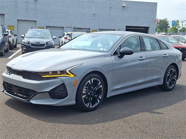 2022 Kia K5 GT-Line photo 3