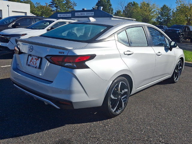 2024 Nissan Versa Sedan SR - Photo 6