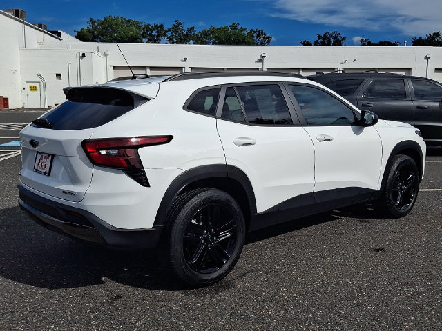 2024 Chevrolet Trax Activ - Photo 6