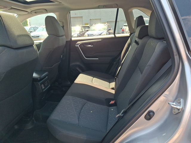 2024 Toyota RAV4 XLE - Photo 10