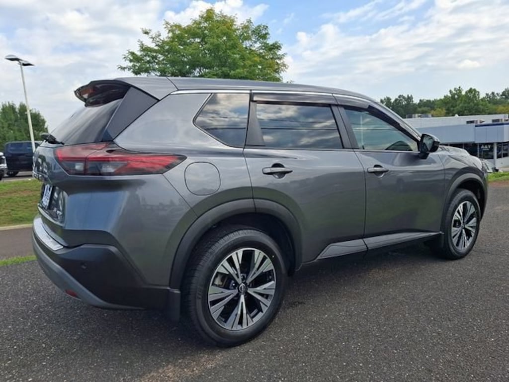 Used 2022 Nissan Rogue SV Intelligent AWD SUV