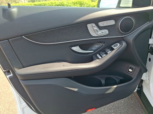 2021 Mercedes-Benz GLC GLC300 - Photo 12
