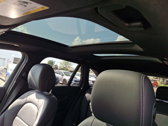 2021 Mercedes-Benz GLC GLC300 - Photo 14
