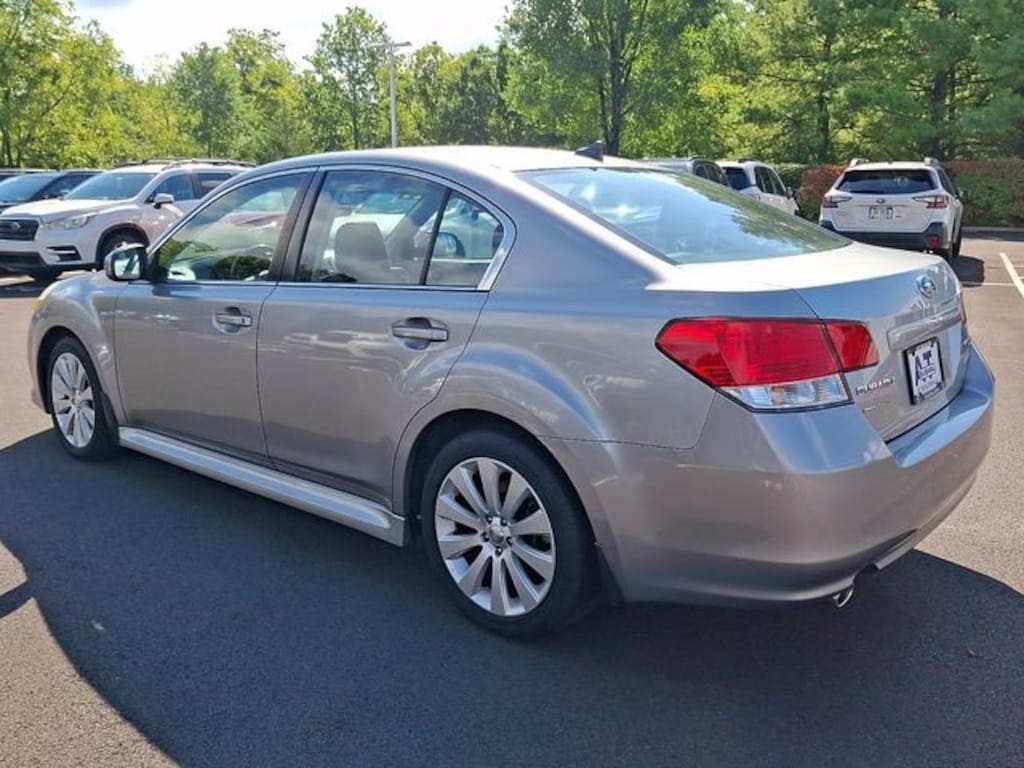Used 2011 Subaru Legacy 2.5i Limited Sedan
